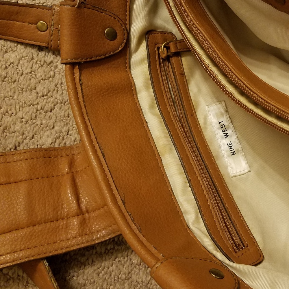 🌟Nine West Camel Tote - Picture 3 of 5